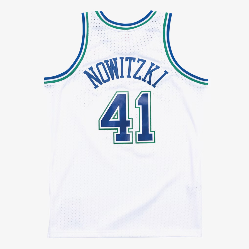 Friene D.Mavericks #41 Dirk Nowitzki Mitchell & Ness White 1998-99 Hardwood Classics Swingman Stitched Jerseys